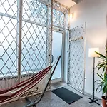 Real Loft In Warsaw Center - 1Gbit Wifi, Netflix, And Coffee